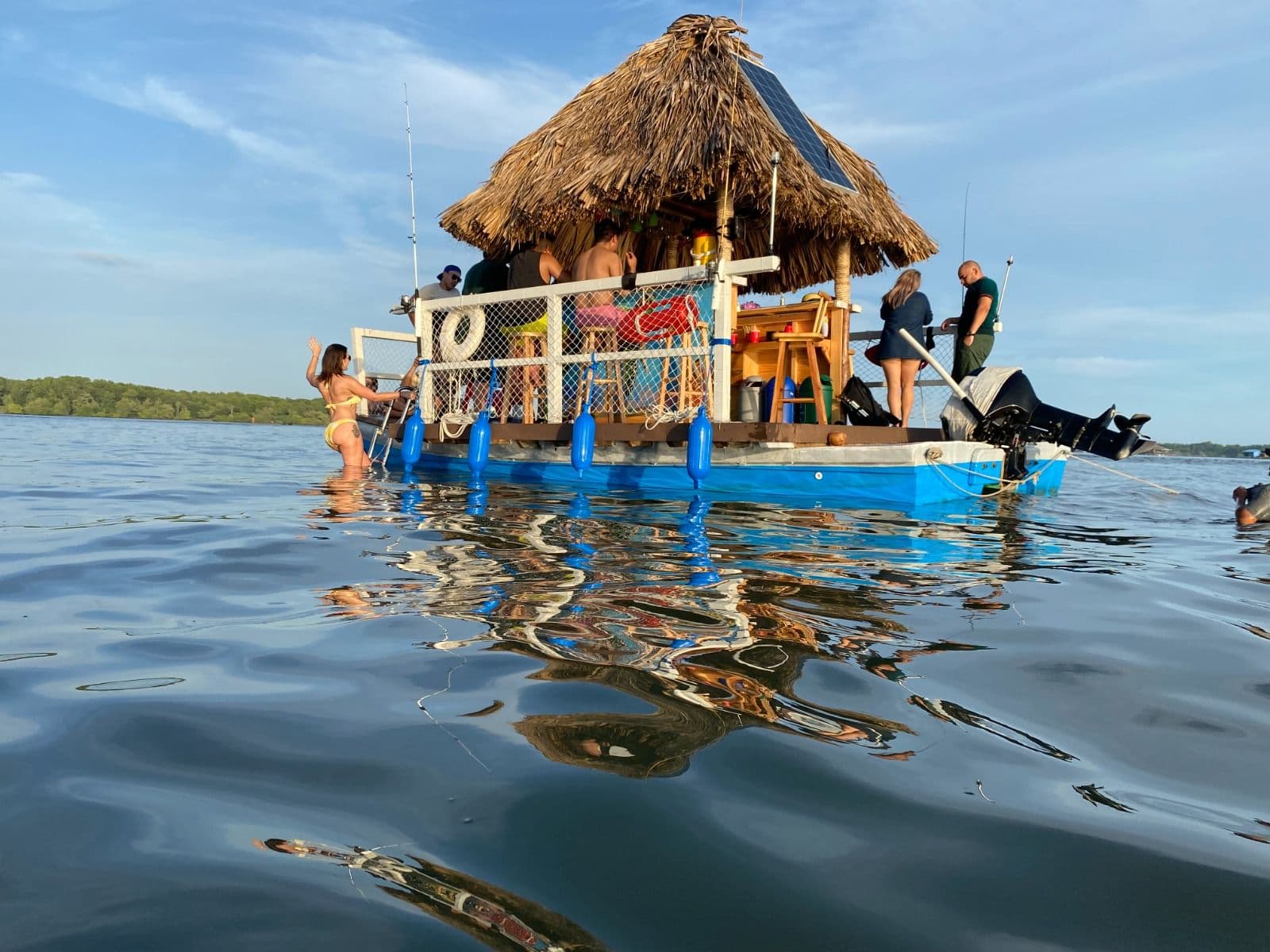 The Island of Roses: Private Floating Bar